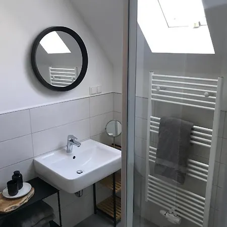 Vulkan-nest In Der Eifel * Ulmen